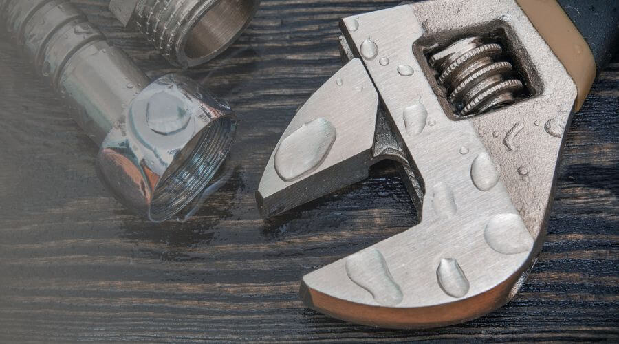 Why choose water damage restoration service for commercial flood cleanup in Fort Myers